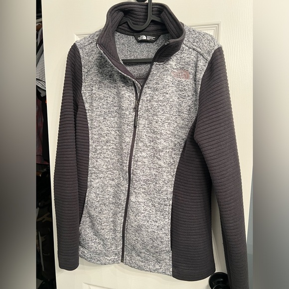 North Face Ribbed Jacket - Picture 5 of 5